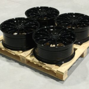 Sada diskov CVR7 20x8,5 ET36 5x108 Gloss Black