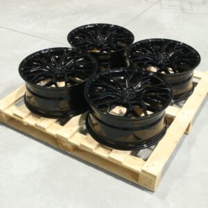 Sada diskov CVR1 19x8,5 ET45 5x108 Gloss Black