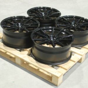 Sada diskov JR21 19x8,5 ET25 5x100 Gloss Black