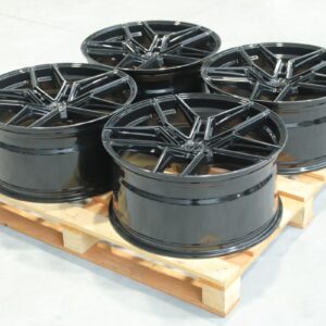 Sada diskov CVR5 22x10,5 ET19 5x112 Double Tinted Black
