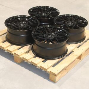 Sada diskov JR28 17x8 ET38 4x100 Gloss Black