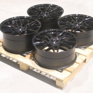 Sada diskov JR28 20x8,5 ET30 + 20x10 ET30 5x112 Gloss Black